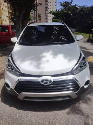 HYUNDAI HB20X 1.6 16V PREMIUM FLEX 4P AUTOMÁTICO